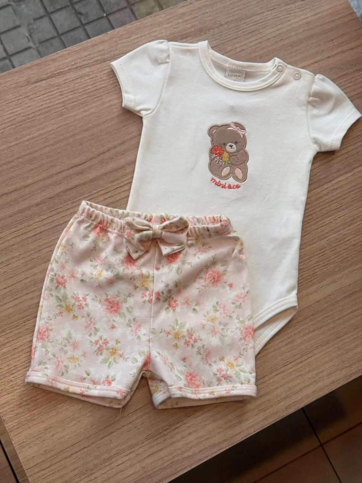 Conjunto body e short ursinho florista - MINI&CO