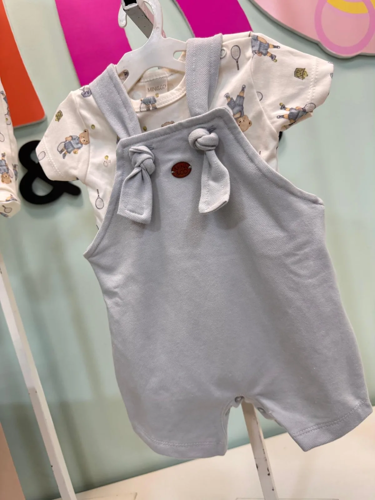 Jardineira com body ursinho tenista - MINI&CO