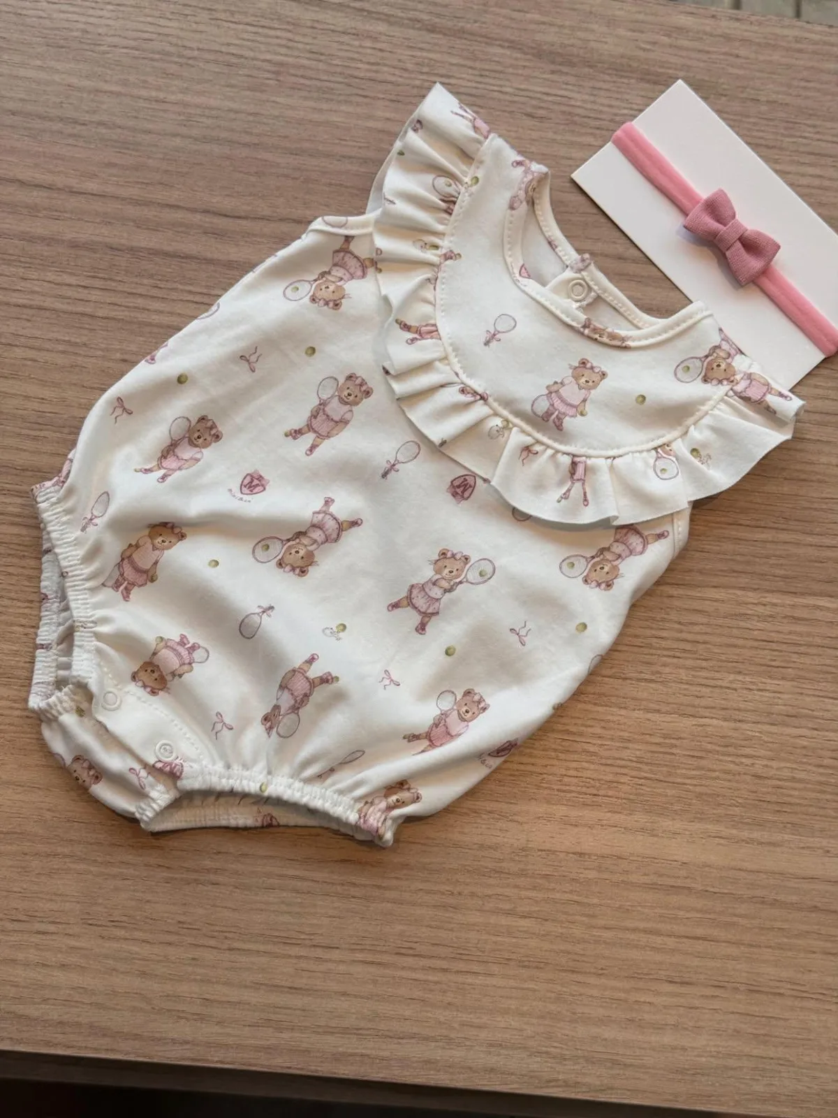 Romper regata com gola, ursinho tenista - MINI&CO