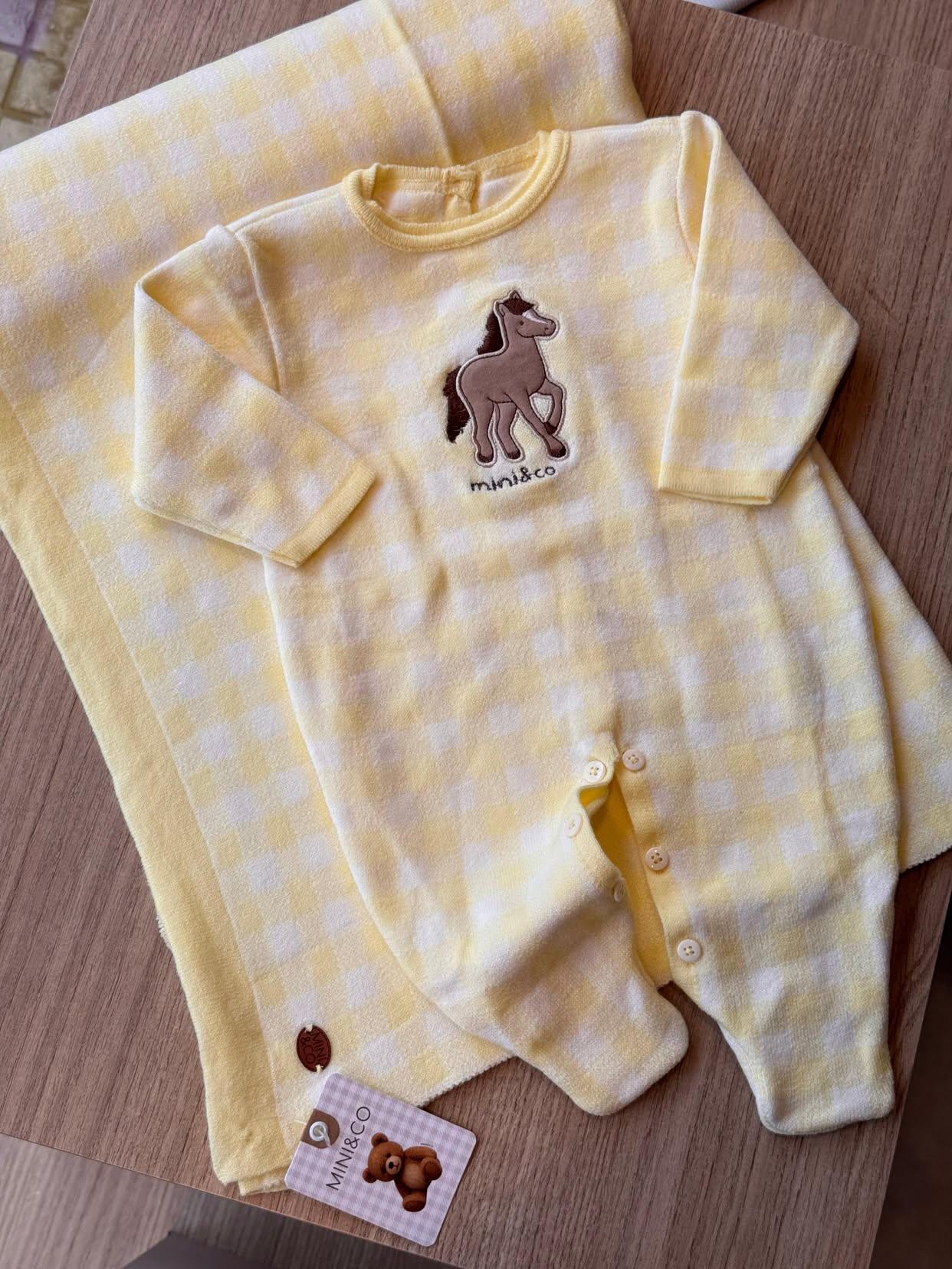 Saída maternidade amarelo xadrez - CAVALINHO
