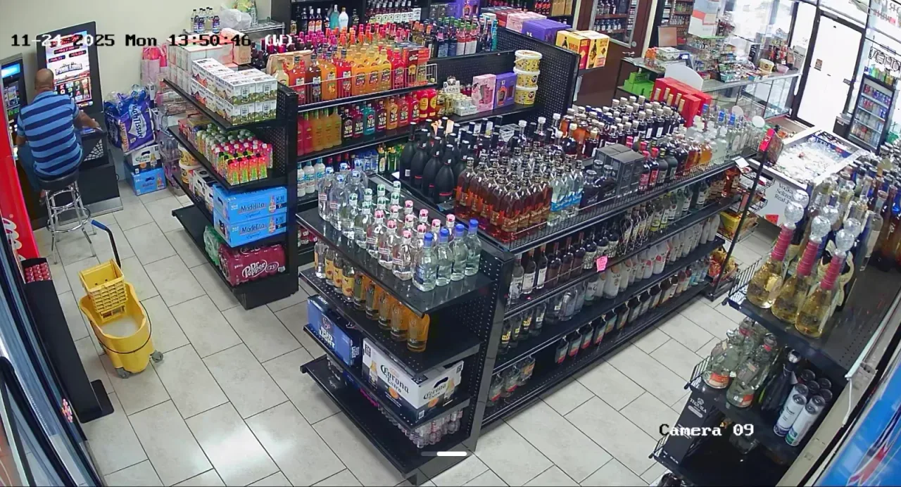 LIQUOR WORLD photo 8