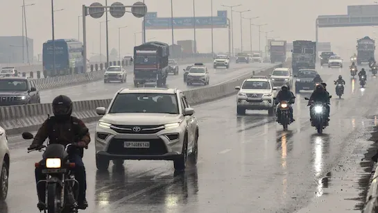 Weather Changes in Delhi-NCR, Temperatures Drop After Rain; Check the Forecast for the Coming Days
