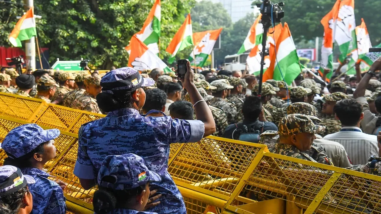 Delhi Police Files Two FIRs Over Alleged Assaults on Anti-SIR Protesters
