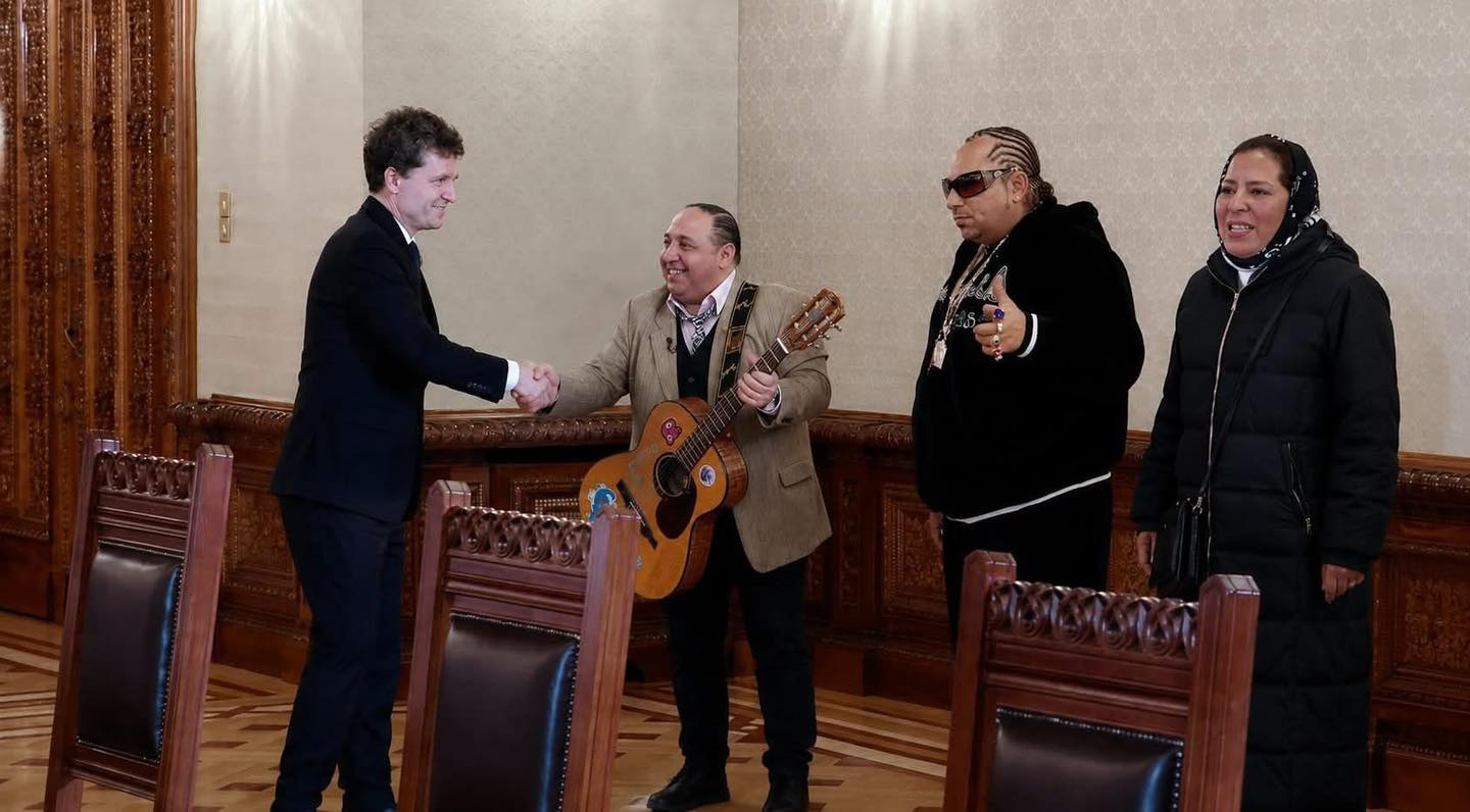 Consultarile lui Nicusor Dan continua