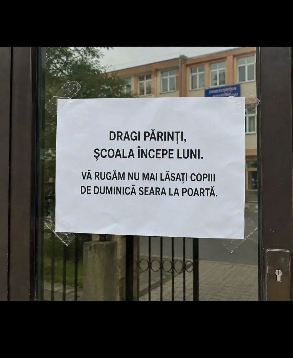 Dragi părinți, școala începe luni