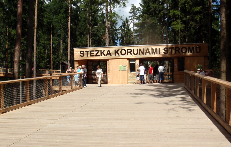 Stezka korunami stromů