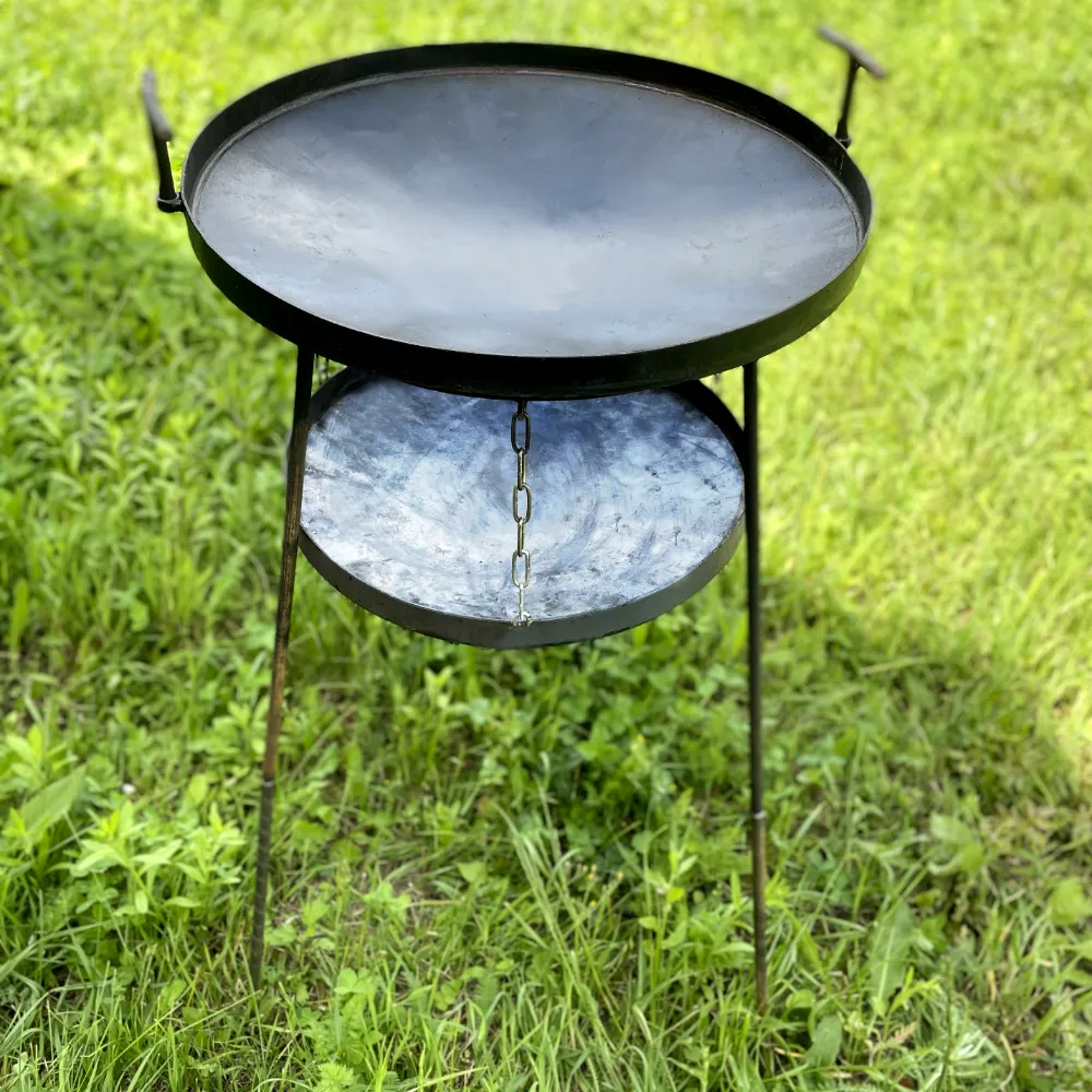 Сковорода з диску борони (з підставкою для вогню)