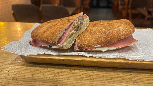 SANDUIÇ PROSHUT - KËRPURDHË