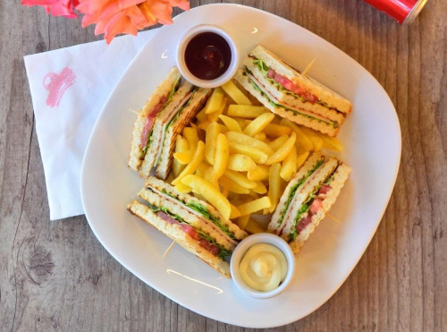 CLUB SANDWICH