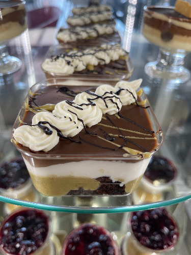 Dubai Cake