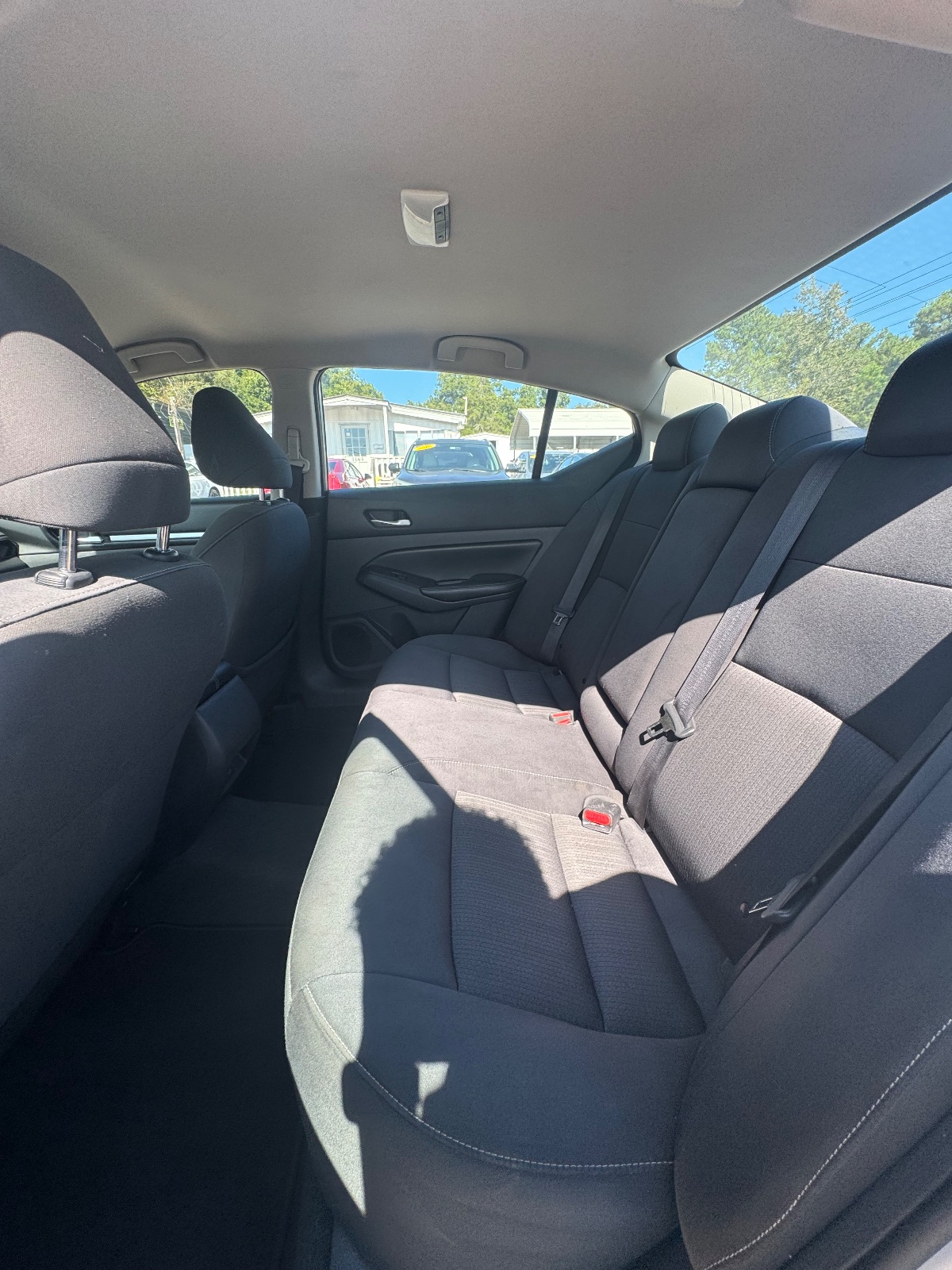 Nissan Altima photo 6