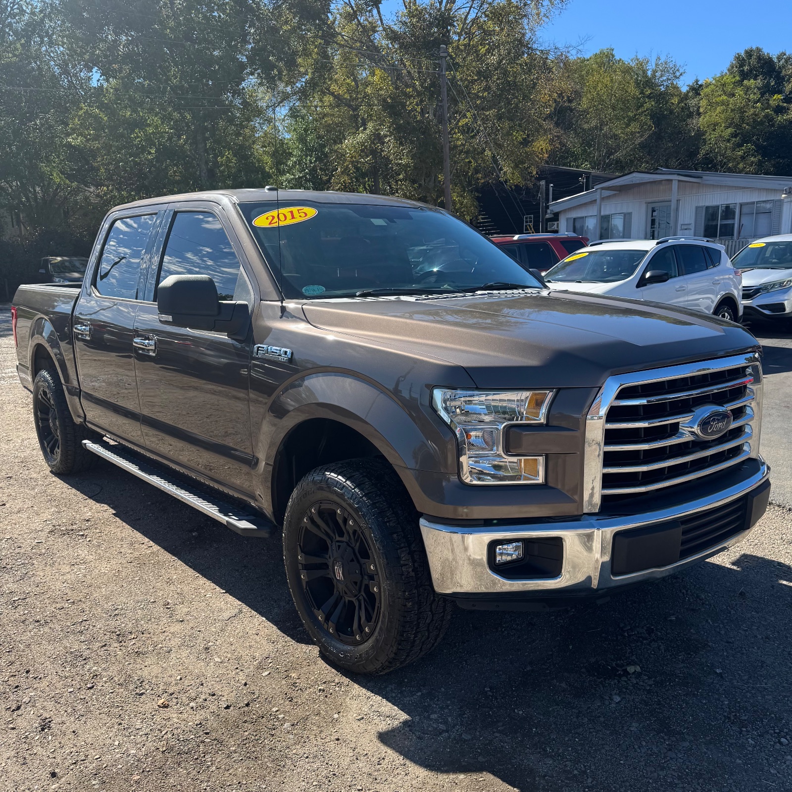 Ford F-150 photo 2