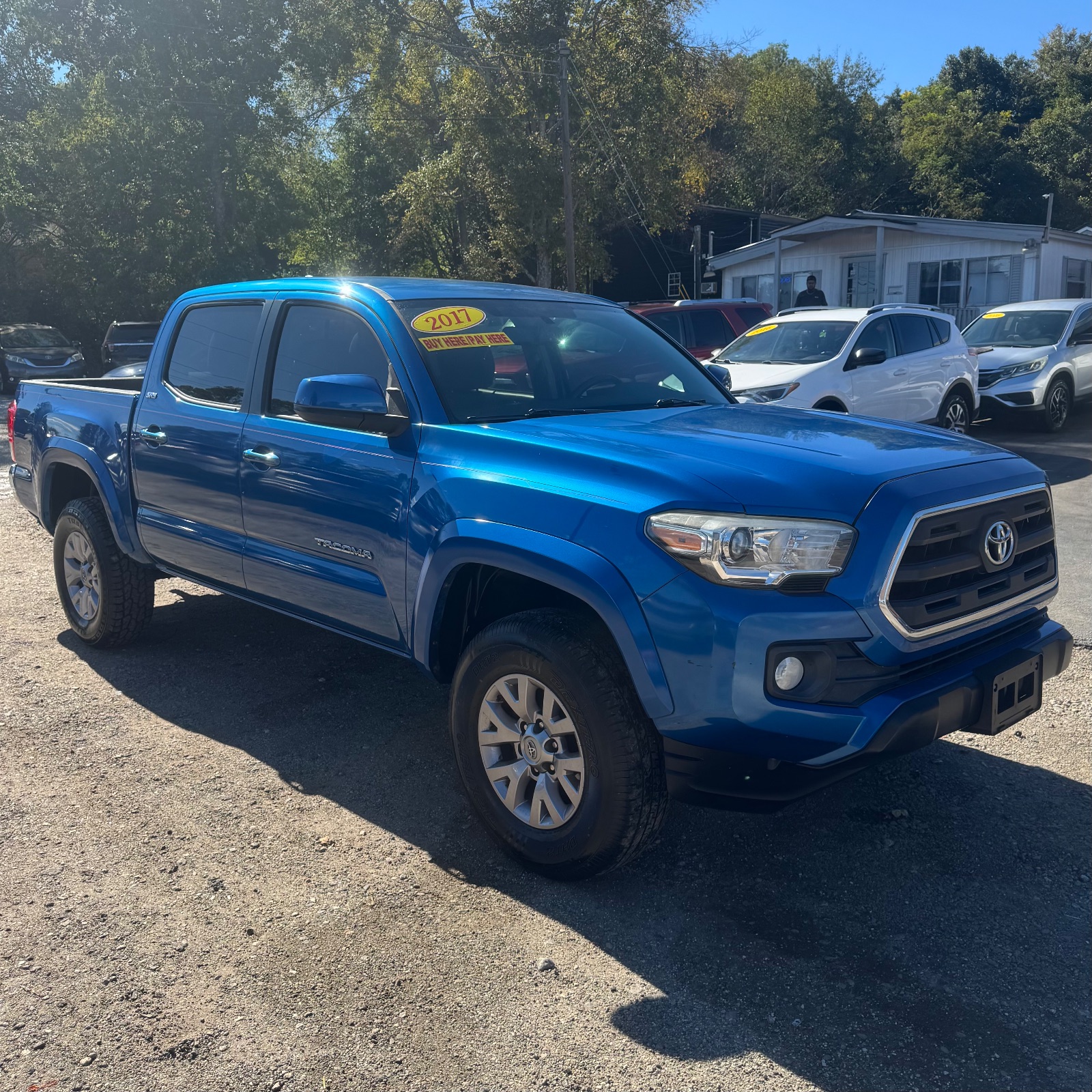 2017 Toyota Tacoma  – photo 2