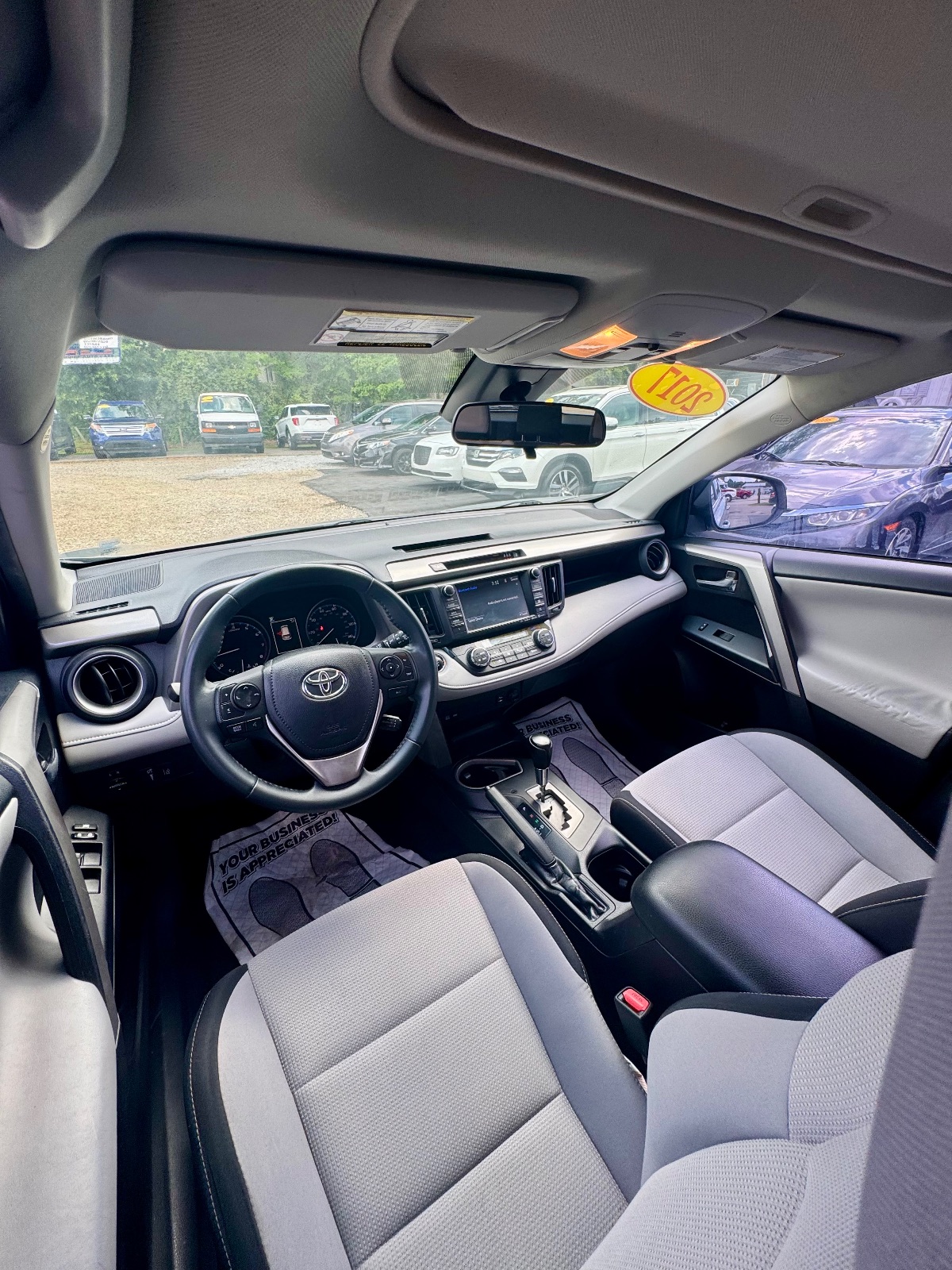 2017 Toyota RAV4 – photo 5