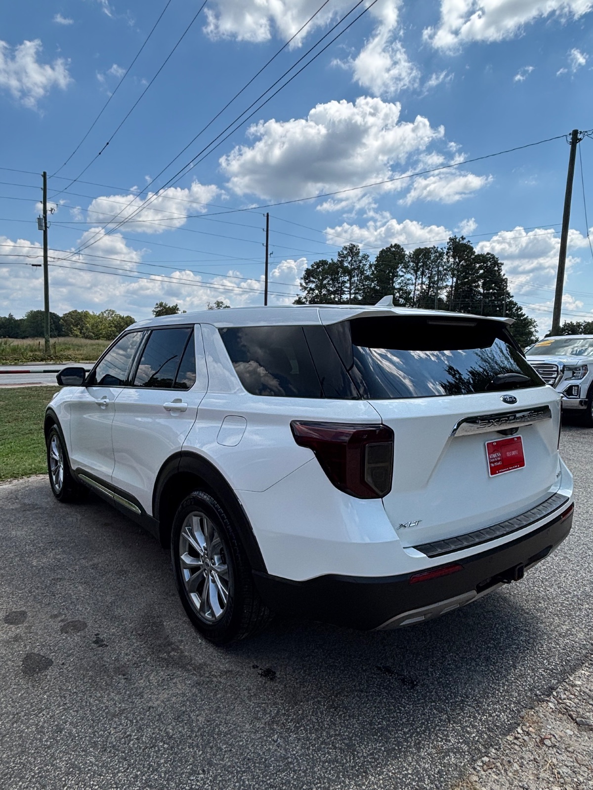 Ford Explorer photo 3