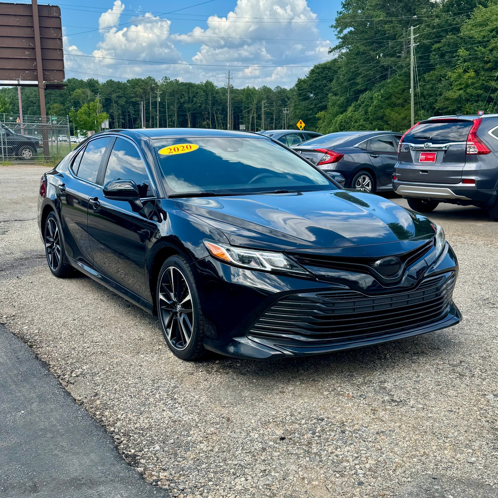 2020 Toyota Camry – photo 2