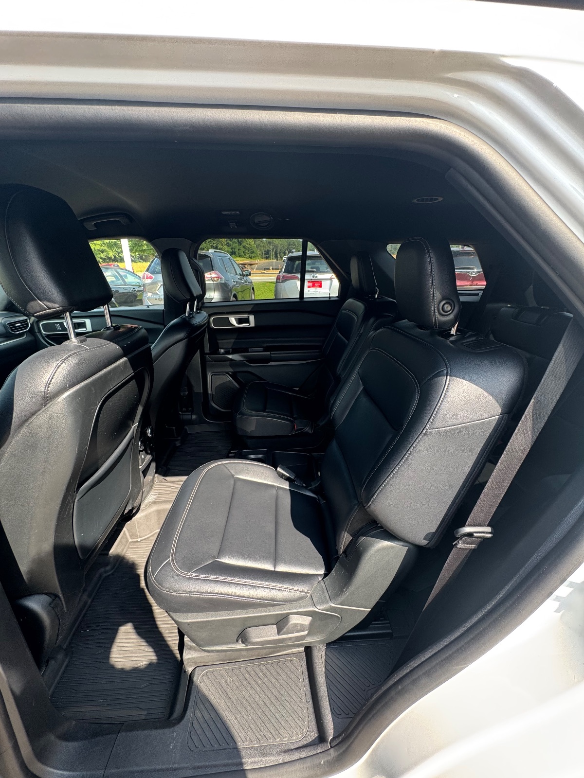 2020 Ford Explorer – photo 6