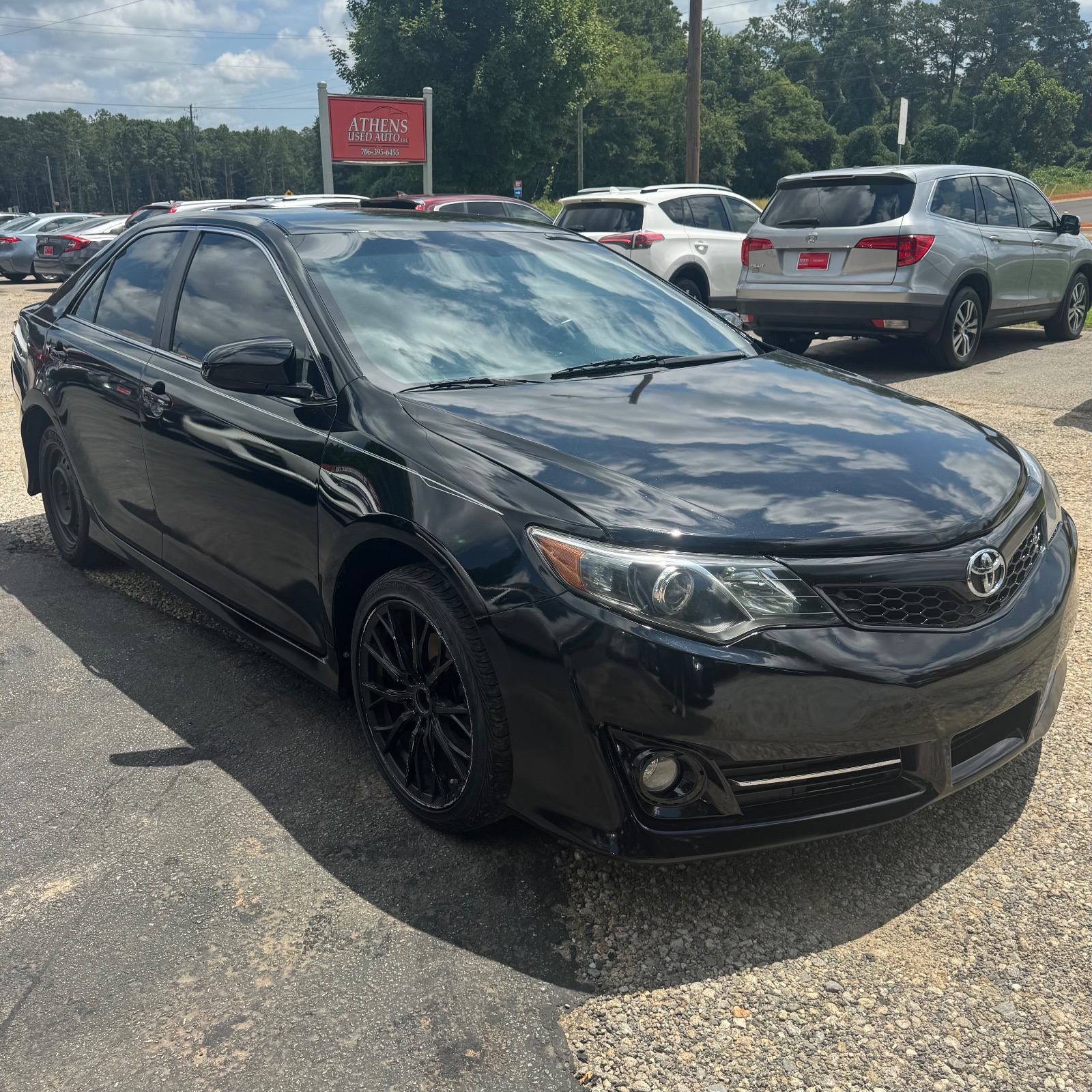 2014 Toyota Camry – photo 2