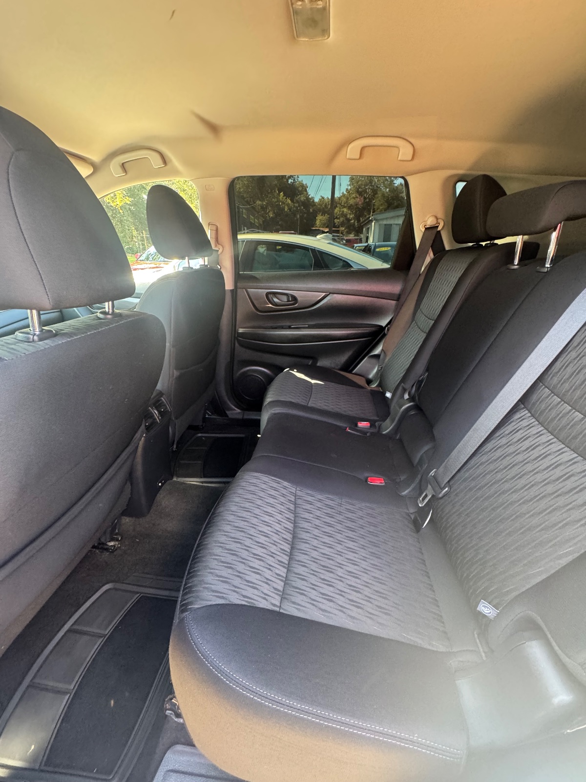 Nissan Rogue photo 6