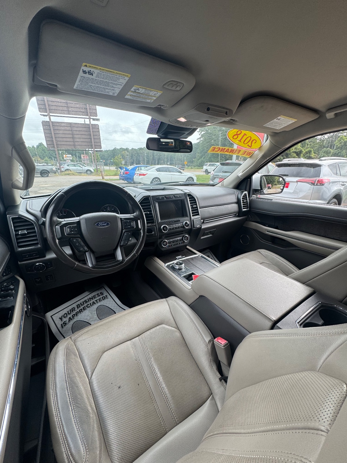 Ford Expedition photo 7