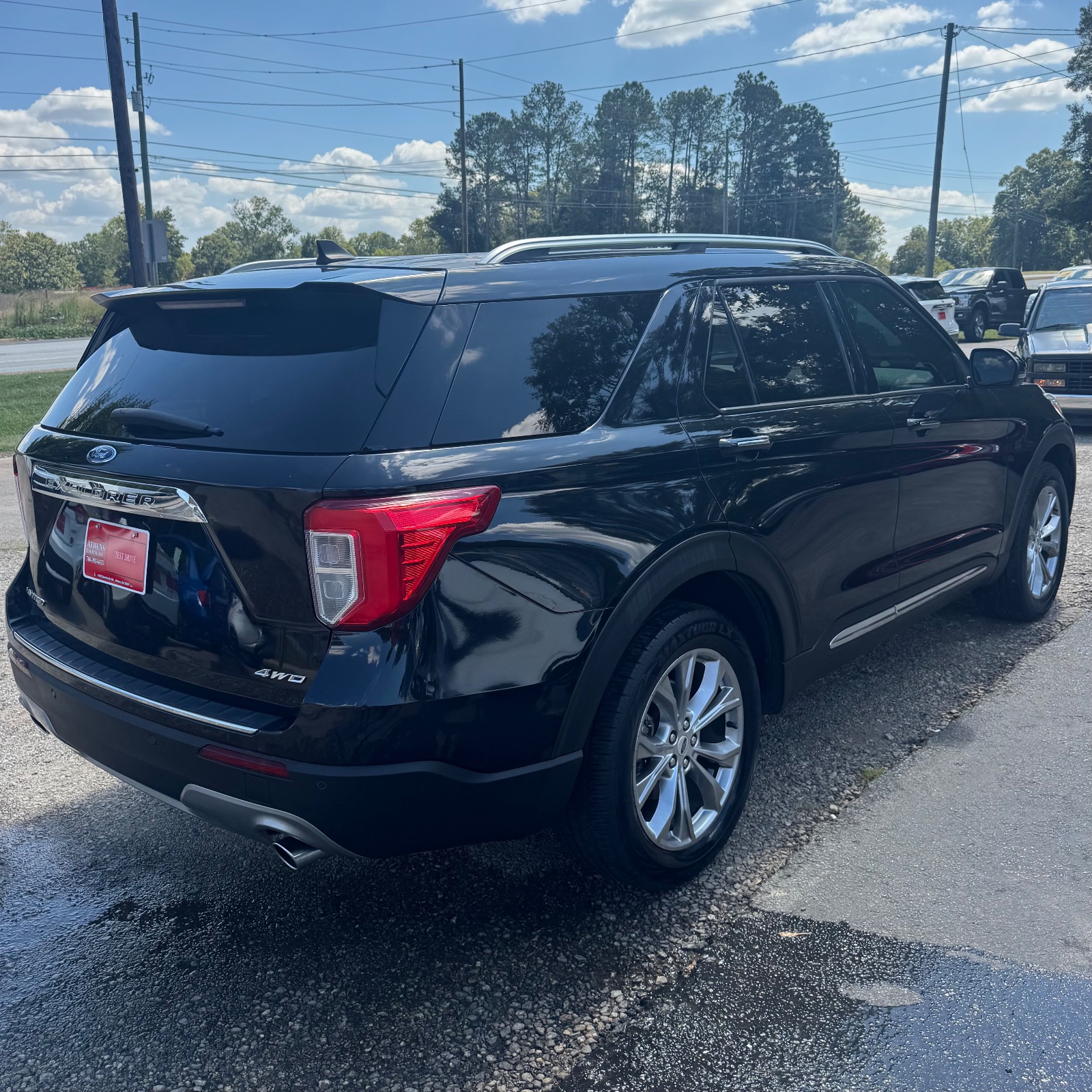 Ford Explorer photo 3