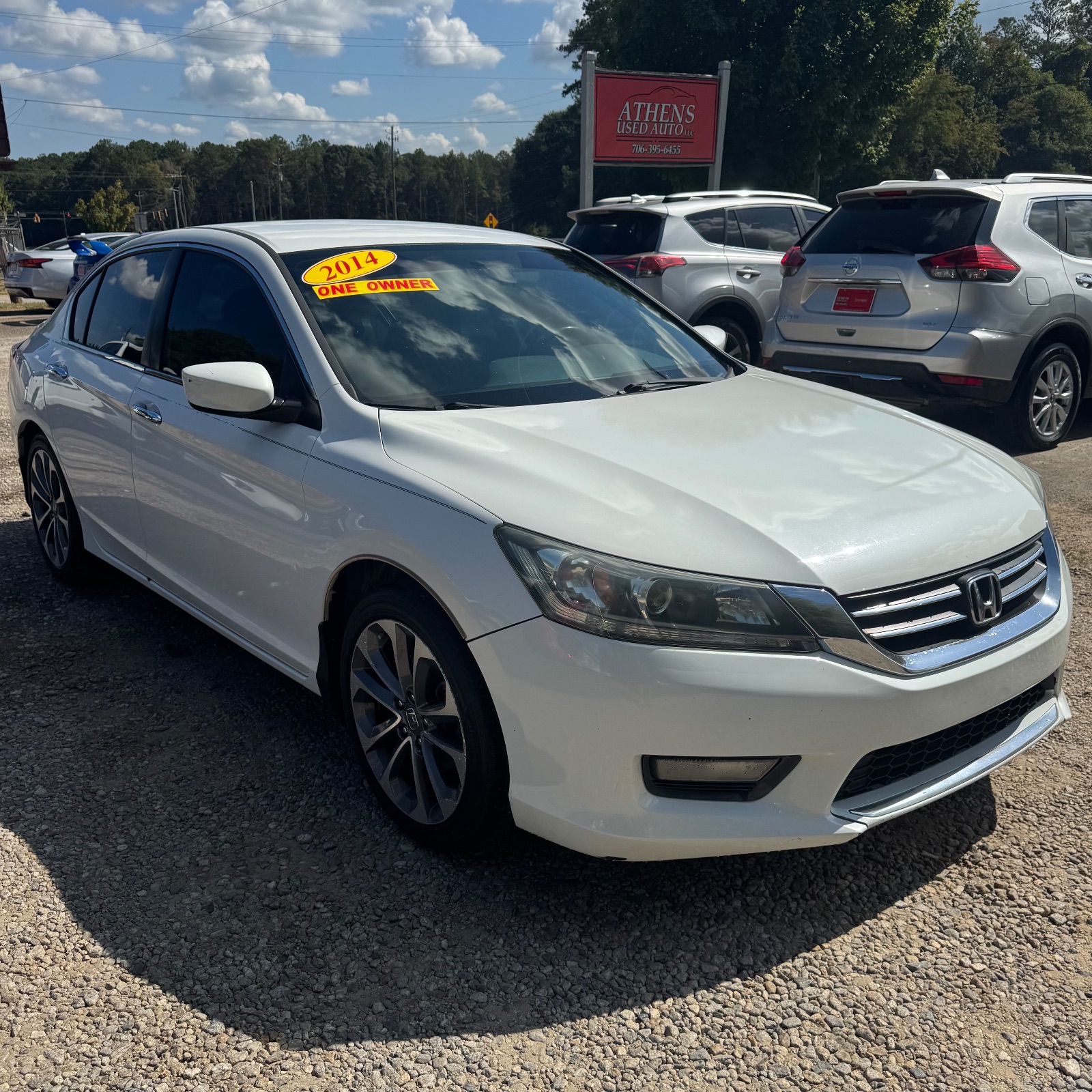 Honda Accord photo 2
