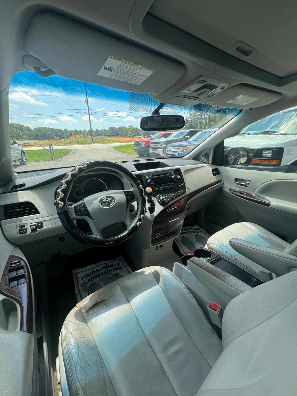 2013 Toyota Sienna – photo 5