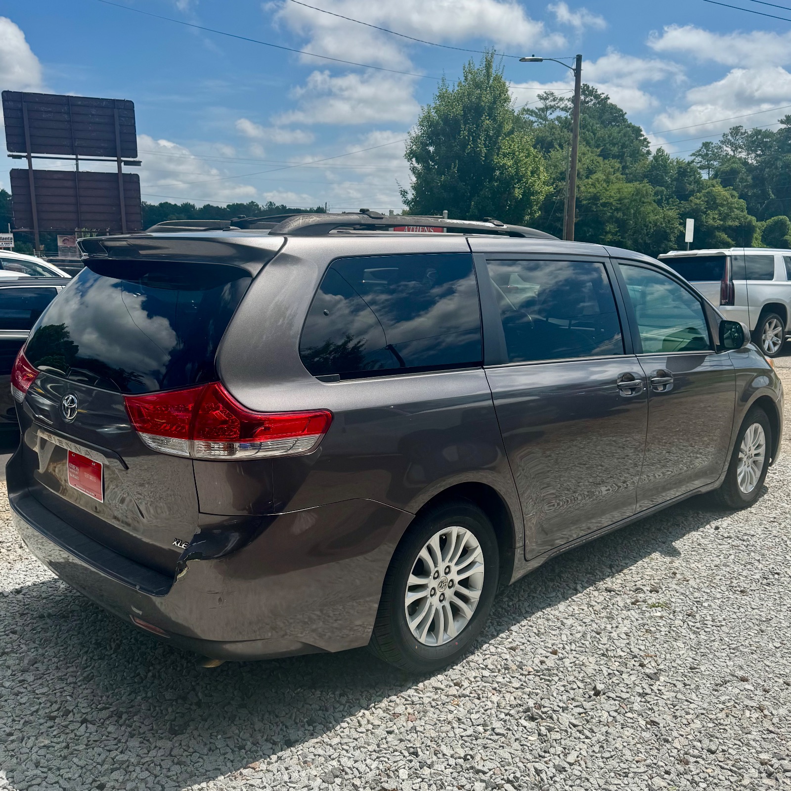 2013 Toyota Sienna – photo 3