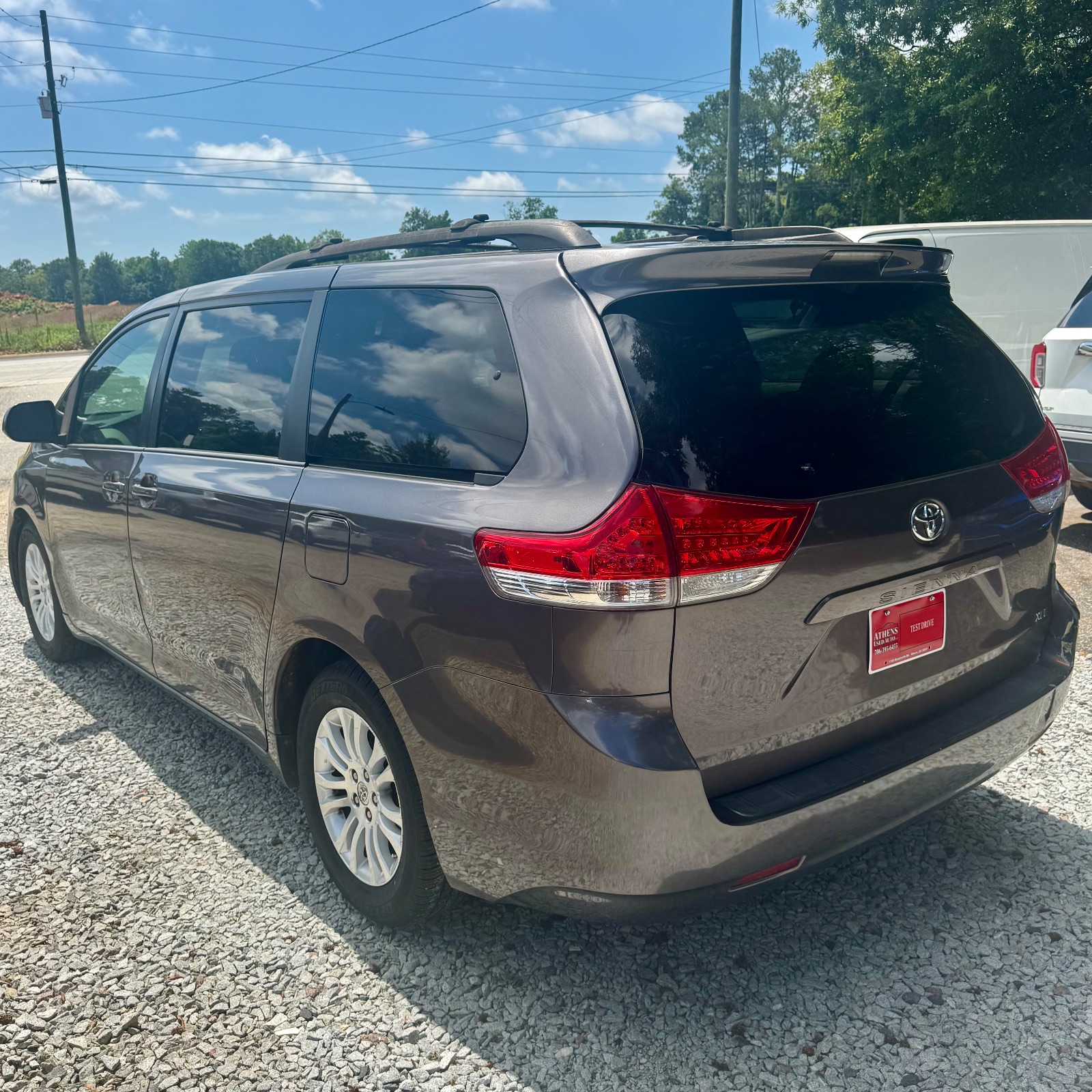 2013 Toyota Sienna – photo 4