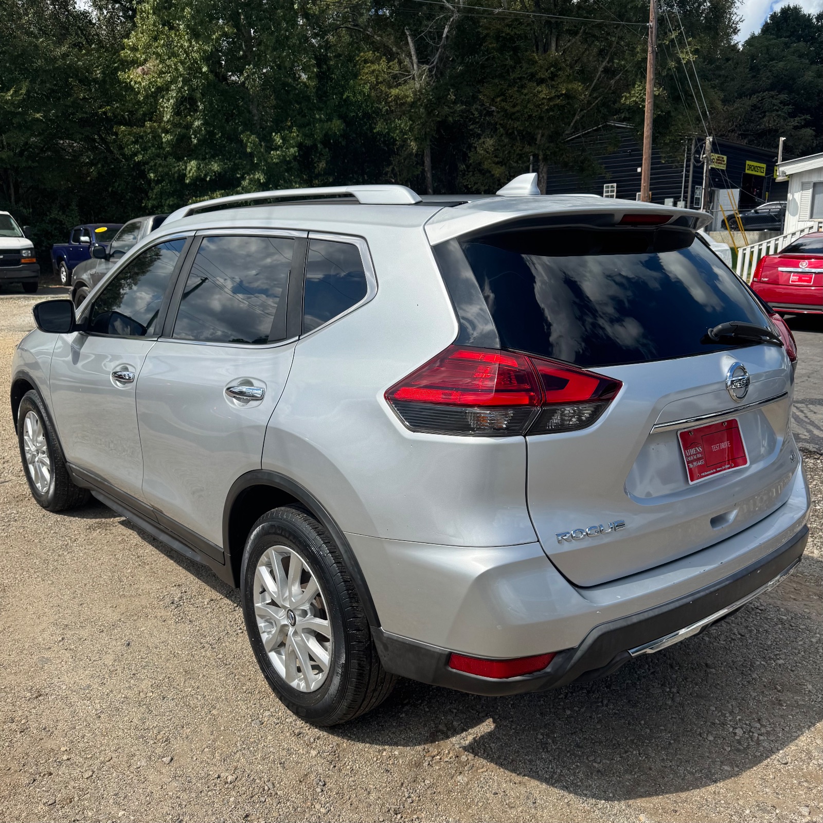 Nissan Rogue photo 4