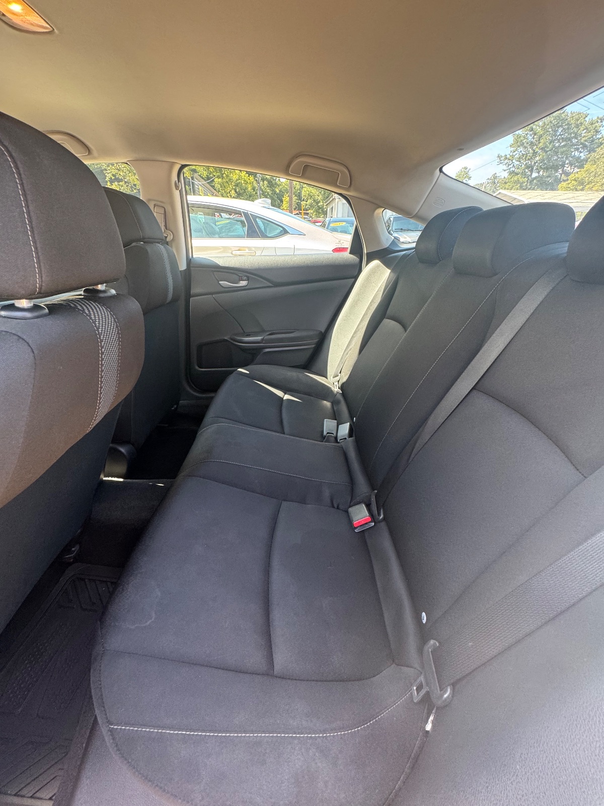 Honda Civic photo 6