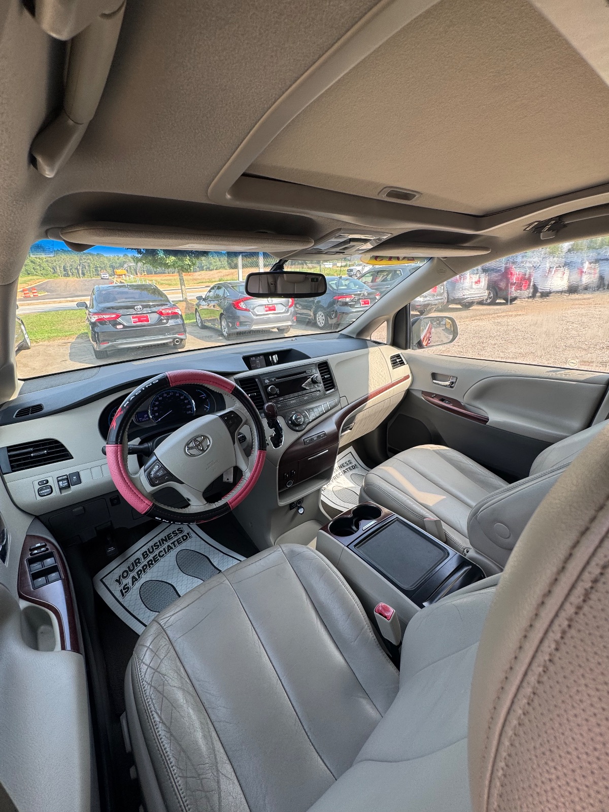 2013 Toyota Sienna – photo 5