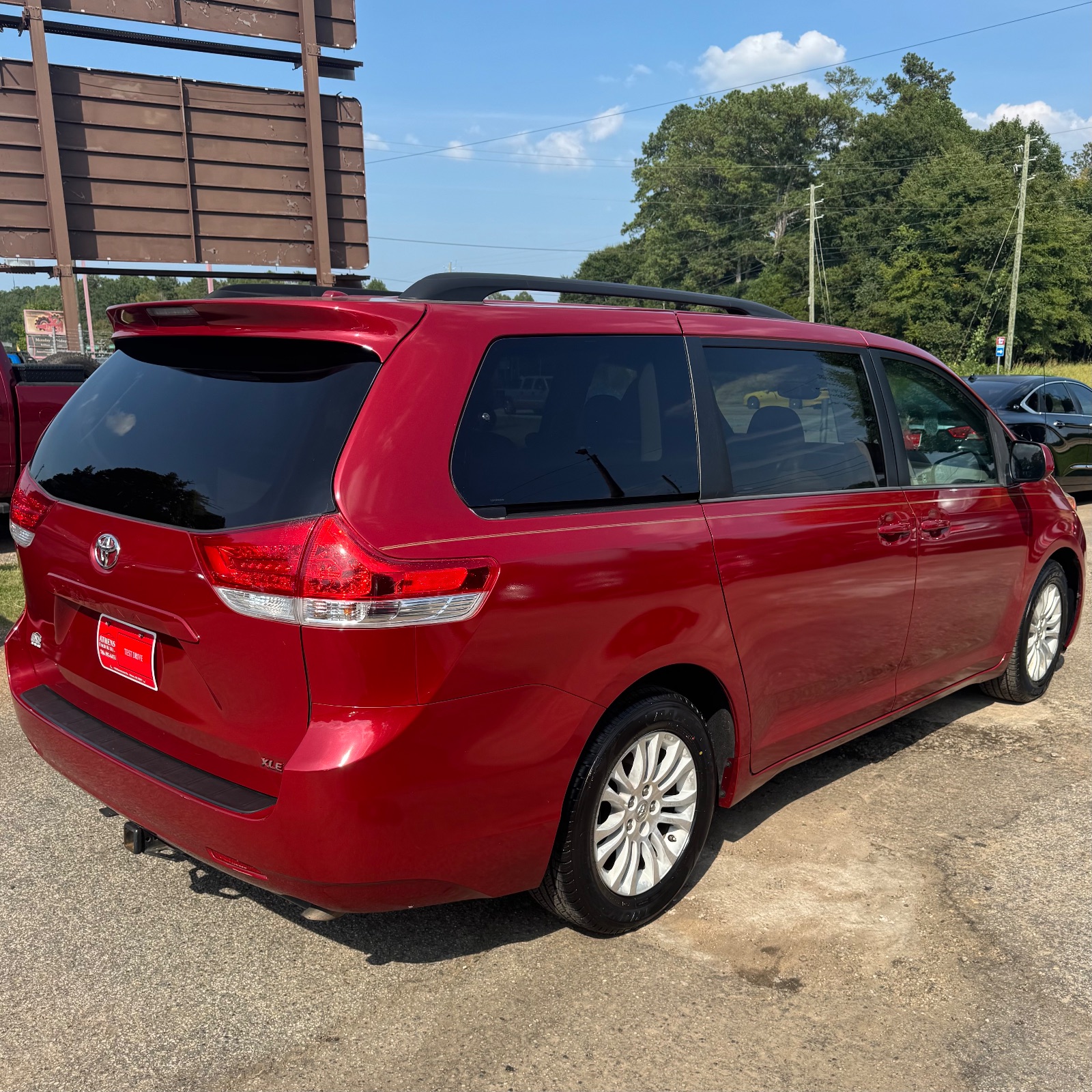 2013 Toyota Sienna – photo 3
