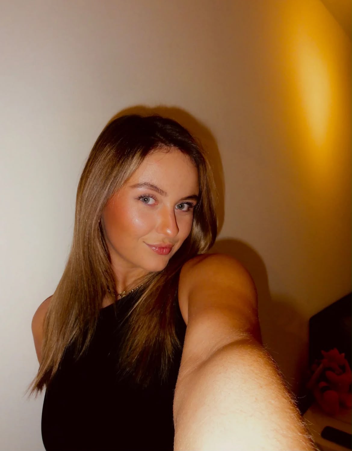 Lina, 23