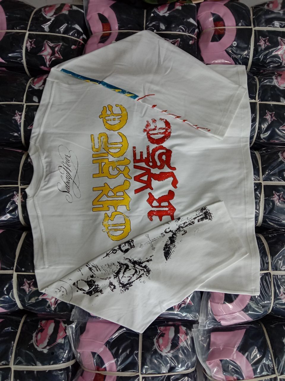 STREETWEAR thumbnail 4