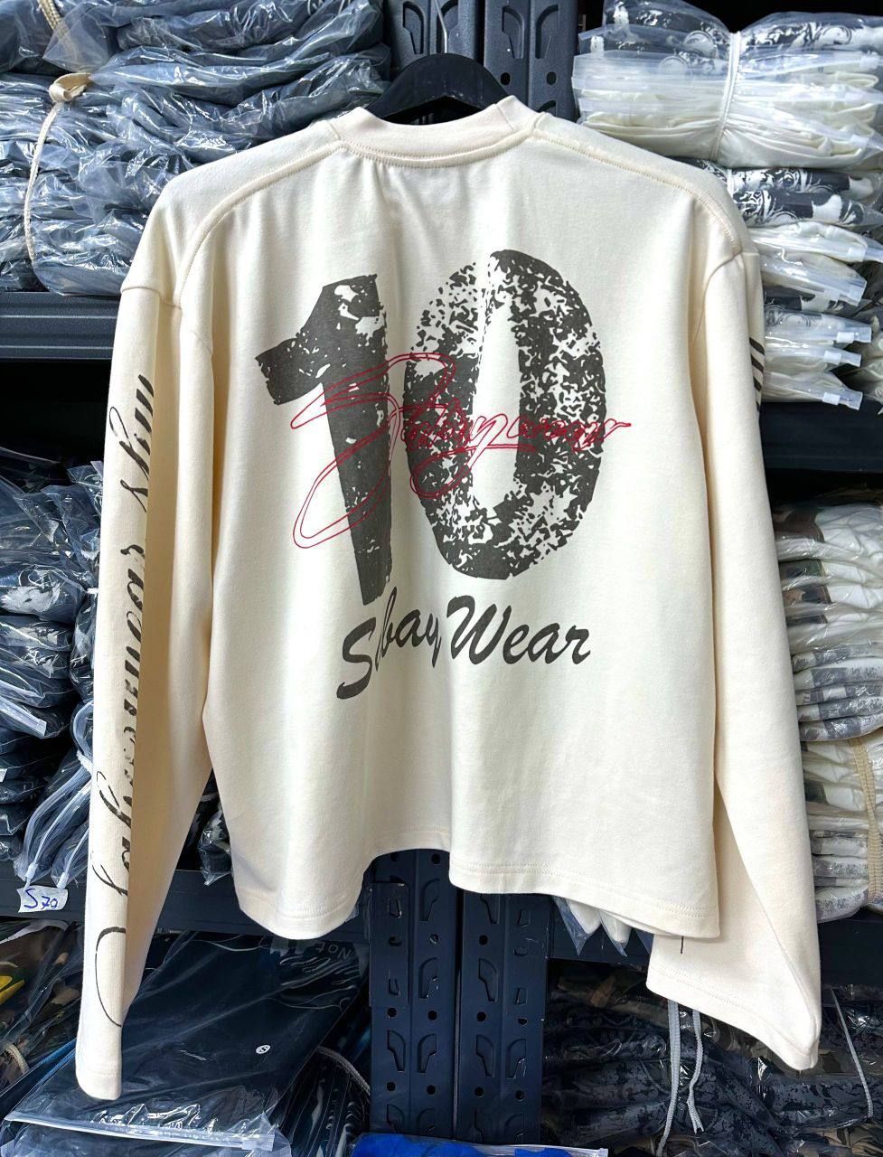 STREETWEAR - alternate view
