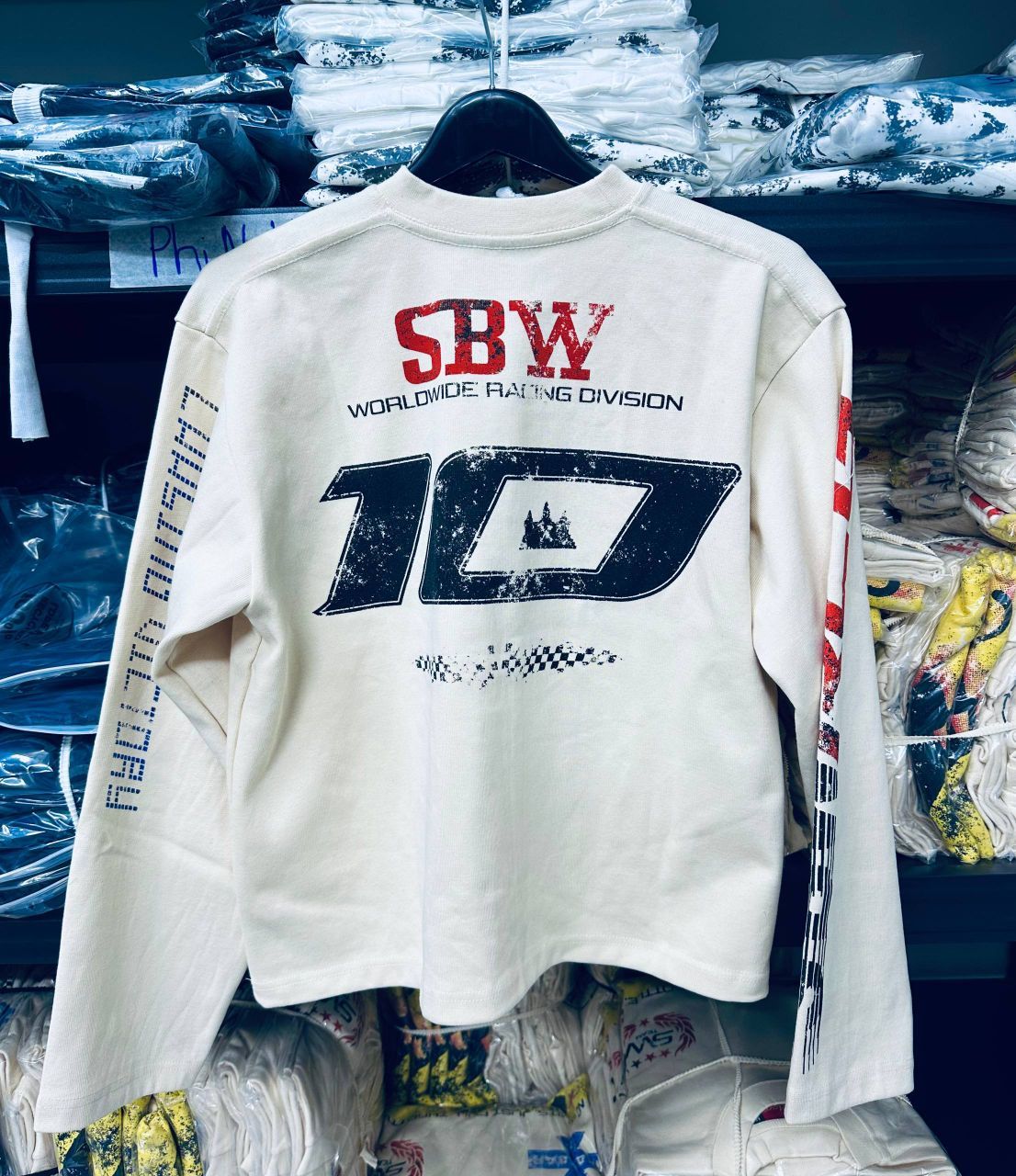 STREETWEAR - alternate view