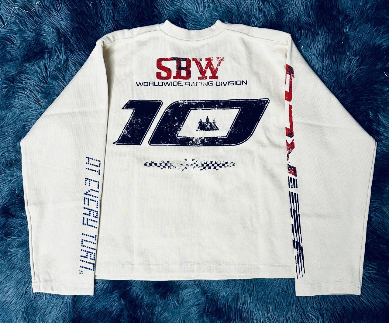 STREETWEAR thumbnail 3