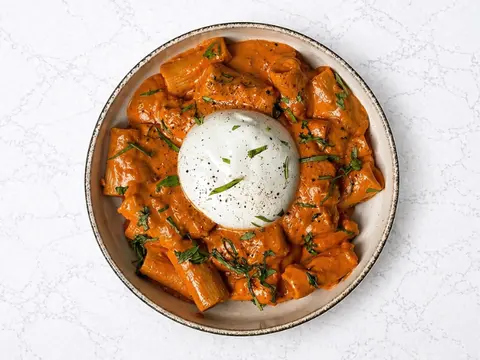 Classic Creamy Burrata Pasta