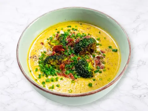Creamy Broccoli Cheddar Soup
