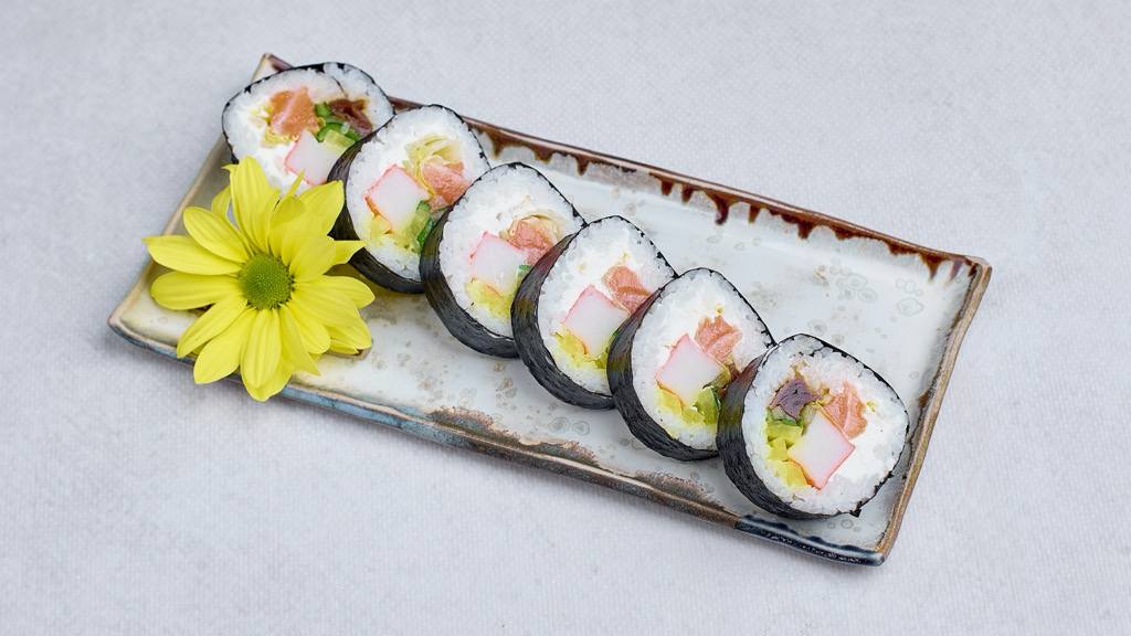 Futomaki z paluszkiem krabowym