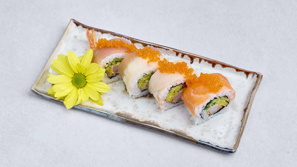 California Maki King rainbow roll (do wyboru 4 lub 8 szt.)
