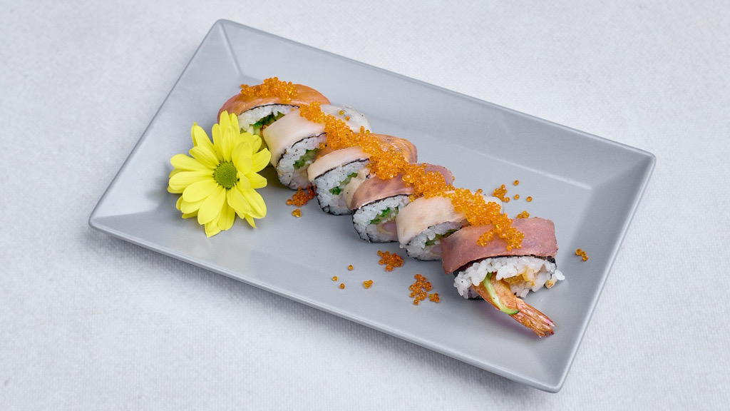 Sashimi King Rainbow Roll