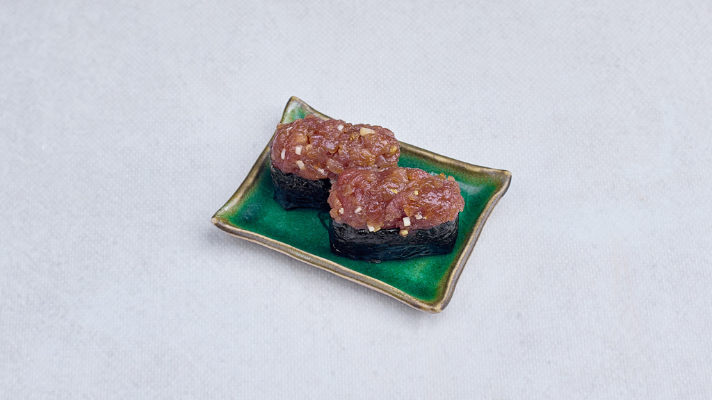 Ton balığı tartar gunkan (2 adet)