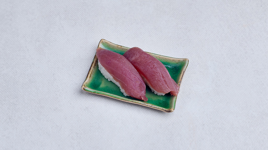 Ton balığı nigiri (2 adet)