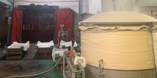 Brewing tanks and steaming equipment