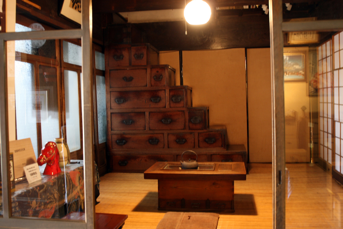 An antique staircase chest (kaidan-dansu) in the reception room