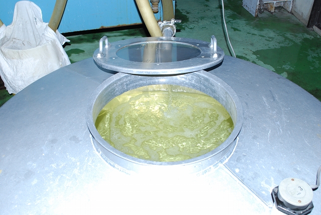 Fermentation tank with moromi mash