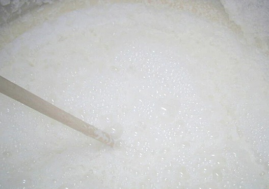 Fermenting moromi mash during brewing