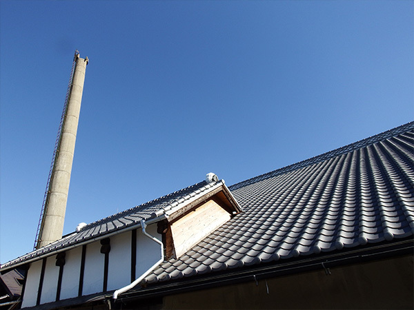 Registered tangible cultural property chimney and tiled roof